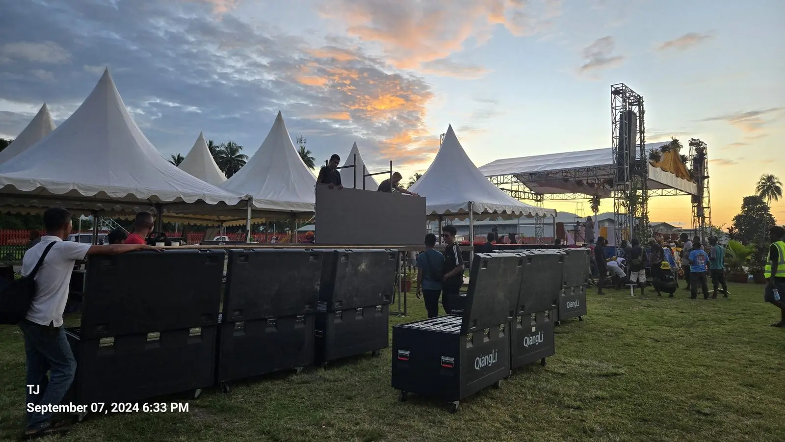 Event Organizer Papua Kreatif — dokumentasi portfolio 71