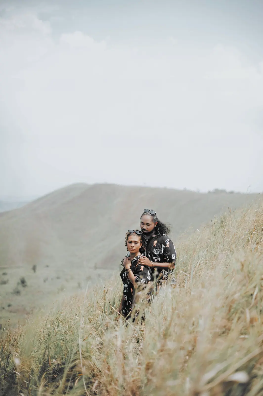 Pre-Wedding Ica & Erik - Hillside — Wedding & Pre-Wedding Papua Kreatif